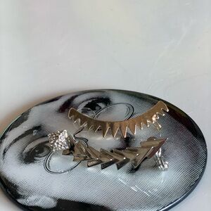 Gold and Silver Tone Ear Cuffs/Crawlers ⭐️🪩